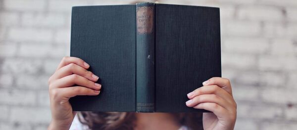 Grāmata rokās Grāmata rokās - Sputnik Latvija