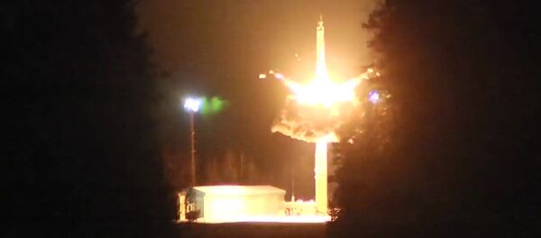 Пуски баллистических ракет на учениях Минобороны Пуски баллистических ракет на учениях Минобороны - Sputnik Латвия