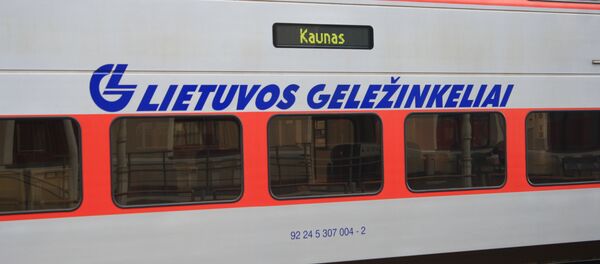 Вагон поезда на железнодорожном вокзале Вильнюса - Sputnik Латвия