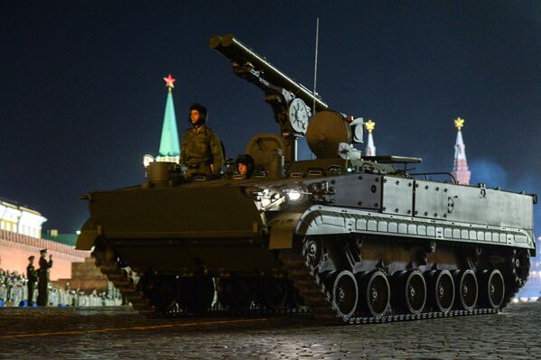 Противотанковый ракетный комплекс Хризантема-С во время репетиции Парада Победы на Красной площади - Sputnik Латвия