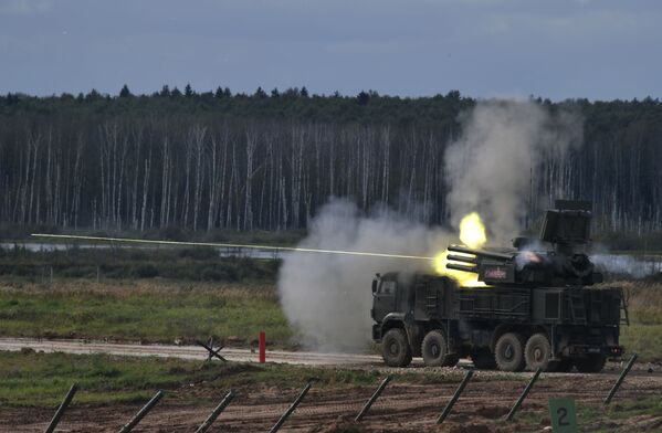 Зенитный ракетно-пушечный комплекс Панцирь-С1 - Sputnik Латвия