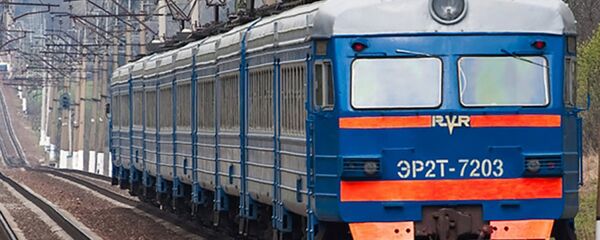 Электропоезд производства РВЗ Электропоезд производства РВЗ - Sputnik Latvija