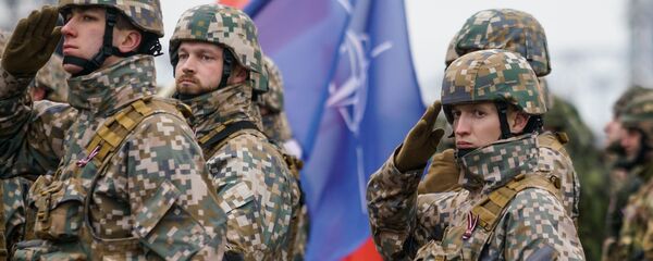 Военный парад в день провозглашения независимости Латвии - Sputnik Латвия