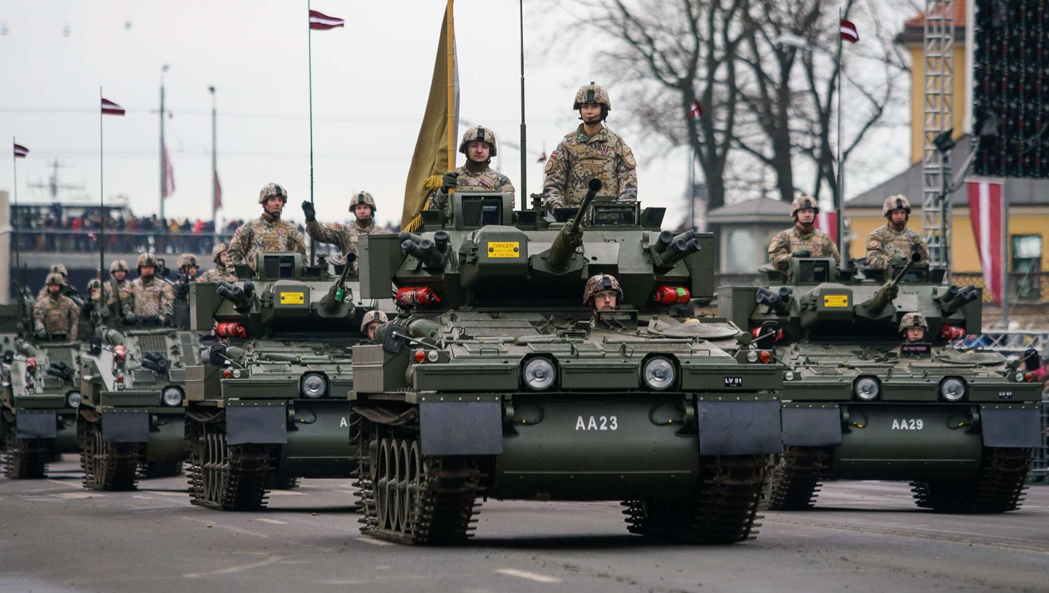 Военный парад латвии