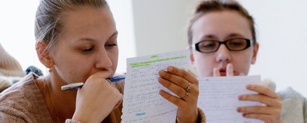 Сдача экзаменов зимней сессии в Дальневосточном федеральном университете Сдача экзаменов зимней сессии в Дальневосточном федеральном университете - Sputnik Latvija
