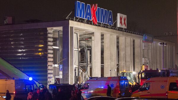 Обрушение крыши торгового центра в Риге, 21 ноября 2013 - Sputnik Латвия