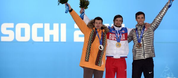 Мартинс Дукурс (Латвия), Александр Третьяков (Россия), Мэттью Энтуан (США) (слева направо) - Sputnik Латвия