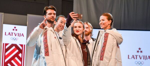 Презентация коллекции официальной формы латвийской сборной на Зимних олимпийских играх - Sputnik Латвия