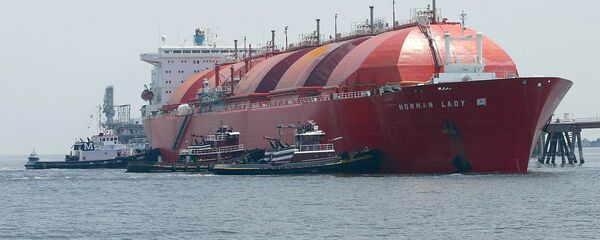 Судно предназначенное для транспортировки сжиженного природного газа - Sputnik Латвия