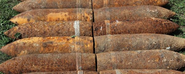 Артиллерийские снаряды калибром 150 мм времен ВОВ Артиллерийские снаряды калибром 150 мм времен ВОВ - Sputnik Латвия