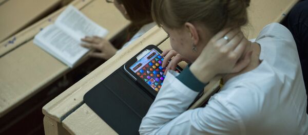 Abiturienti. Foto no arhīva Abiturienti. Foto no arhīva - Sputnik Latvija