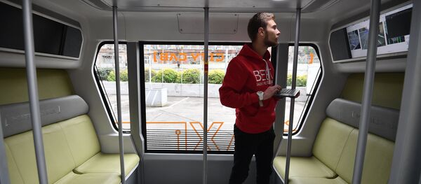 Беспилотный пассажирский автобус - Sputnik Латвия