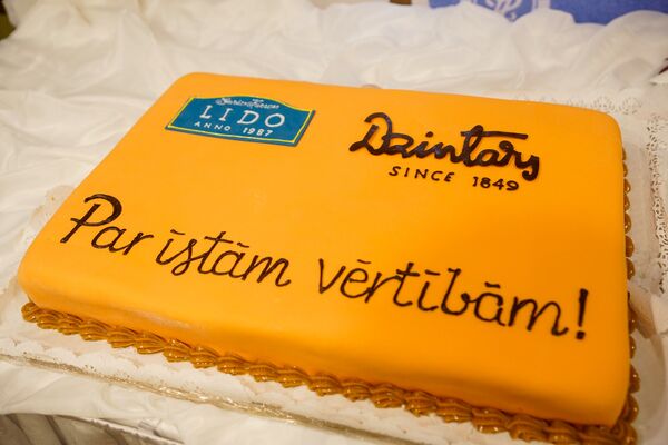 Торжественное открытие магазина Dzintars на территории центра отдыха Lido - Sputnik Латвия