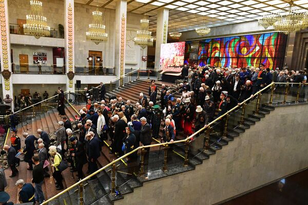 Ветераны России, СНГ и стран Балтии на Балу Победителей в Центральном музее Великой Отечественной войны на Поклонной горе в Москве - Sputnik Латвия