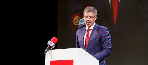 Нил Ушаков на съезде партии Согласие Нил Ушаков на съезде партии Согласие - Sputnik Latvija