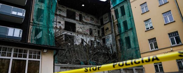 Обрушение здания в центре Риги - Sputnik Латвия