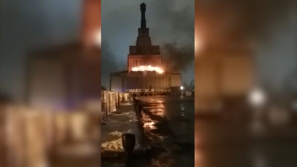 Пожар в первом павильоне ВДНХ - Sputnik Латвия