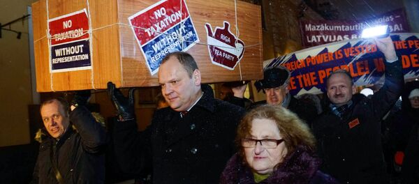 Акция в защиту русских школ в Риге 14 декабря 2017 года - Sputnik Latvija