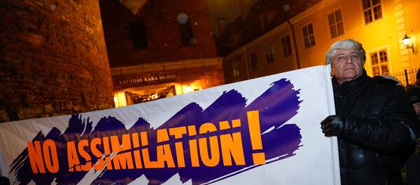 Akcija krievu skolu atbalstam Rīgā Akcija krievu skolu atbalstam Rīgā - Sputnik Latvija