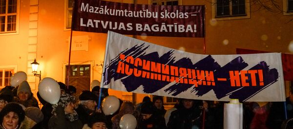Акция в защиту русских школ в Риге, 14 декабря 2017 года - Sputnik Латвия