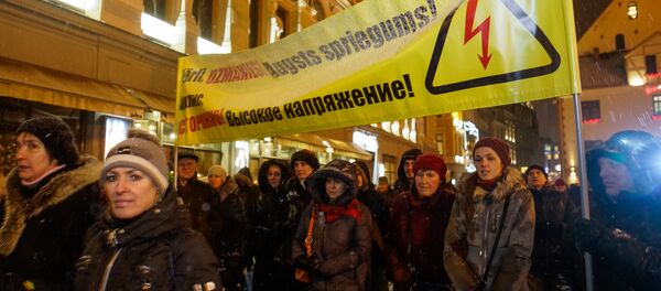 Акция в защиту русских школ в Риге, 14 декабря 2017 года Акция в защиту русских школ в Риге, 14 декабря 2017 года - Sputnik Латвия