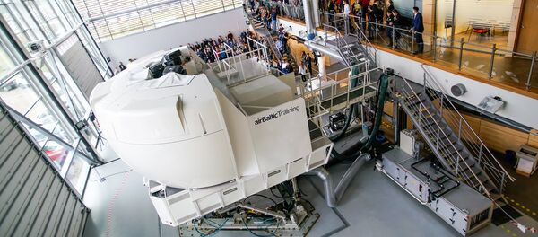 airBaltic Training lidojumu simulators airBaltic Training lidojumu simulators - Sputnik Latvija
