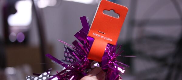 Производство новогодней атрибутики в Китае - Sputnik Latvija