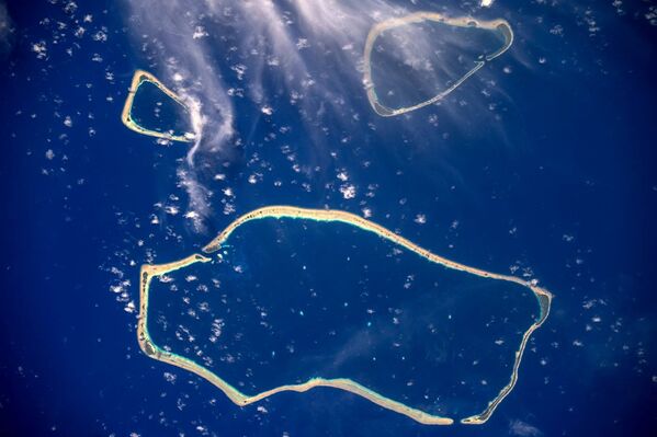 Каролинские острова, снятые с борта МКС космонавтом Роскосмоса Сергеем Рязанским - Sputnik Латвия
