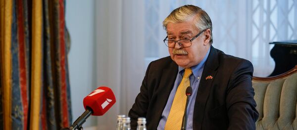 Пресс-конференция посла РФ в Латвии Евгения Лукьянова Пресс-конференция посла РФ в Латвии Евгения Лукьянова - Sputnik Latvija