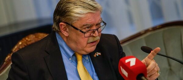 Пресс-конференция посла РФ в Латвии Евгения Лукьянова - Sputnik Латвия