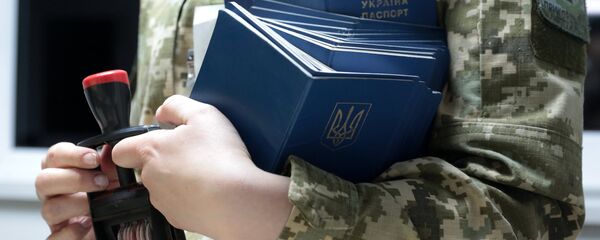 Введение безвизового режима Украины с ЕС Введение безвизового режима Украины с ЕС - Sputnik Latvija