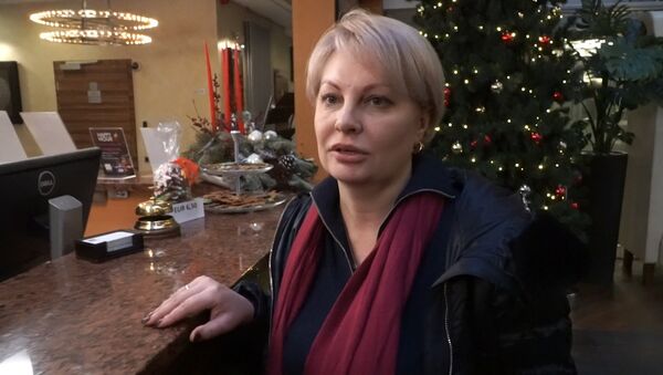 Krievu žurnāliste pastāstīja, kāpēc tiek deportēta no Latvijas - Sputnik Latvija