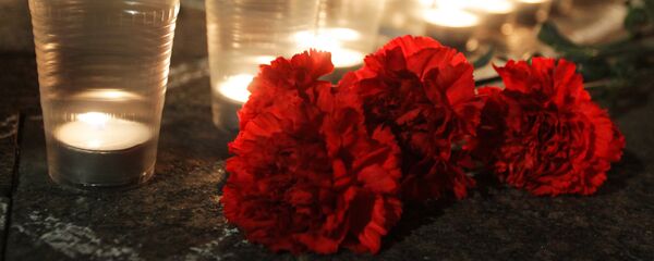 Гвоздики и свечи - Sputnik Латвия