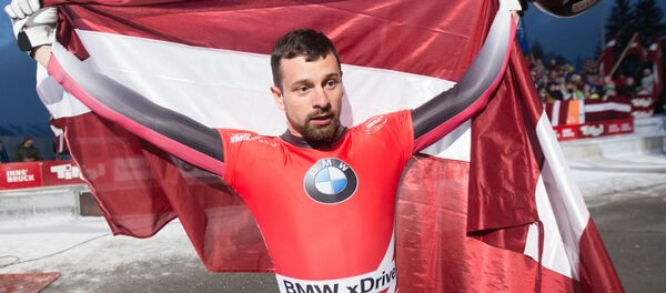 Золотой медалист Мартинс Дукурс на чемпионате мира по скелетону в австрийском Иглсе Золотой медалист Мартинс Дукурс на чемпионате мира по скелетону в австрийском Иглсе - Sputnik Latvija