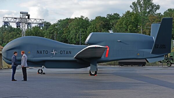 Беспилотный летательный аппарат НАТО Global Hawk Block 40, архивное фото - Sputnik Latvija