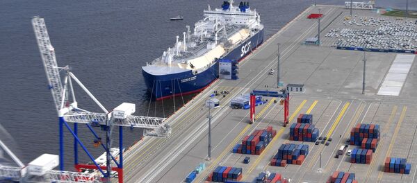 Рабочая поездка президента РФ В. Путина в Северо-западный федеральный округ - Sputnik Latvija