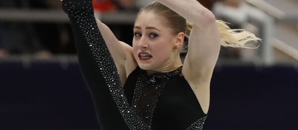 Фигуристка Диана Никитина во время исполнения короткой программы на чемпионате Европы в Москве - Sputnik Латвия