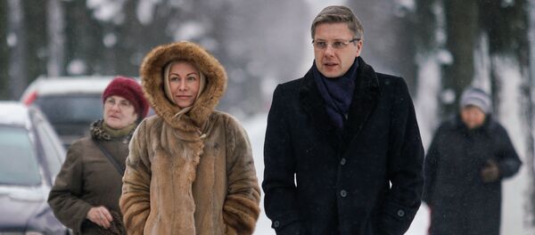 Нил Ушаков и Ивета Страутиня-Ушакова - Sputnik Латвия