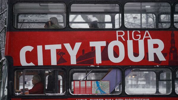 Экскурсионный автобус City Tour в Риге  - Sputnik Latvija