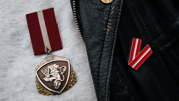 Памятная медаль защитника баррикад 1991 года - Sputnik Латвия