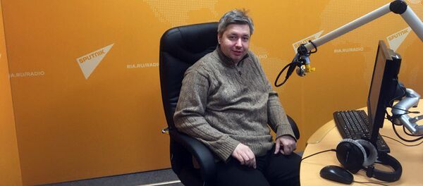 Финансовый аналитик Дмитрий Голубовский Финансовый аналитик Дмитрий Голубовский - Sputnik Latvija