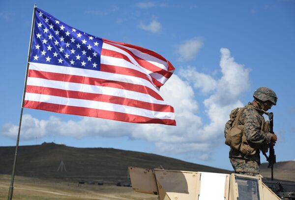 Американский военнослужащий Американский военнослужащий - Sputnik Латвия