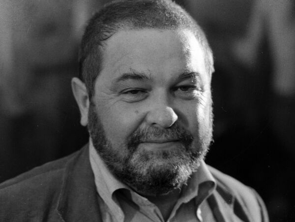 Писатель Юлиан Семенов - Sputnik Латвия