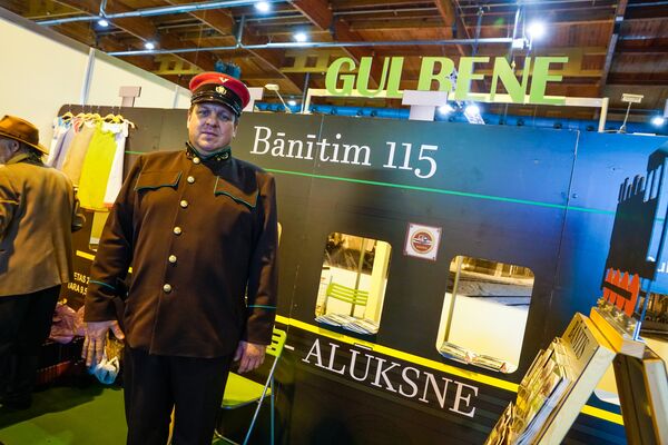 В 2018 году исполняется 115 лет паровозику узкоколейки из Гулбене - Sputnik Латвия
