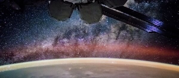 Звезды с борта МКС  Звезды с борта МКС  - Sputnik Latvija