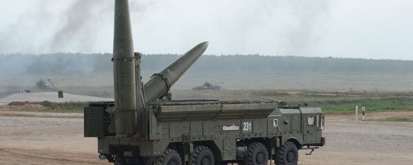 Оперативно-тактический ракетный комплекс Искандер Оперативно-тактический ракетный комплекс Искандер - Sputnik Latvija