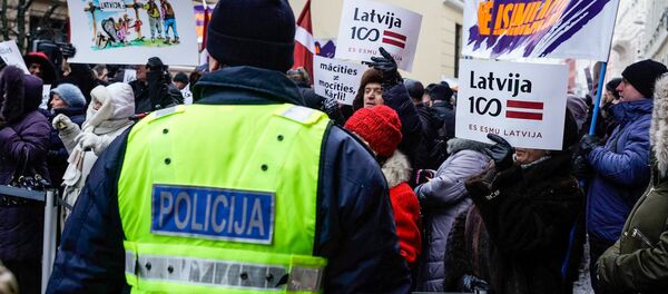 Pikets krievu mācību valodas atbalstam Latvijā Pikets krievu mācību valodas atbalstam Latvijā - Sputnik Latvija