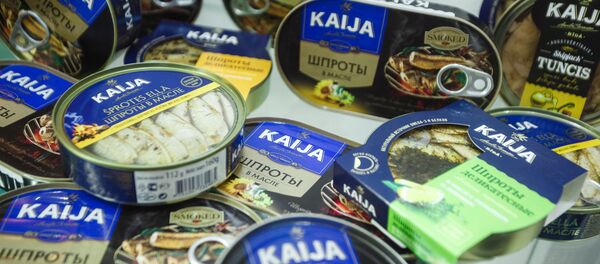 Реабилитированные латвийские шпроты  - Sputnik Латвия