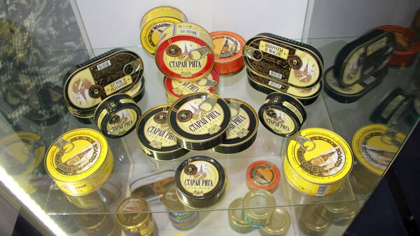 Рыбные консервы Riga Gold на выставке Продэкспо-2018, производитель Gamma-A Рыбные консервы Riga Gold на выставке Продэкспо-2018, производитель Gamma-A - Sputnik Латвия