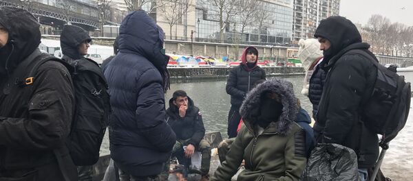 Migranti Migranti - Sputnik Latvija